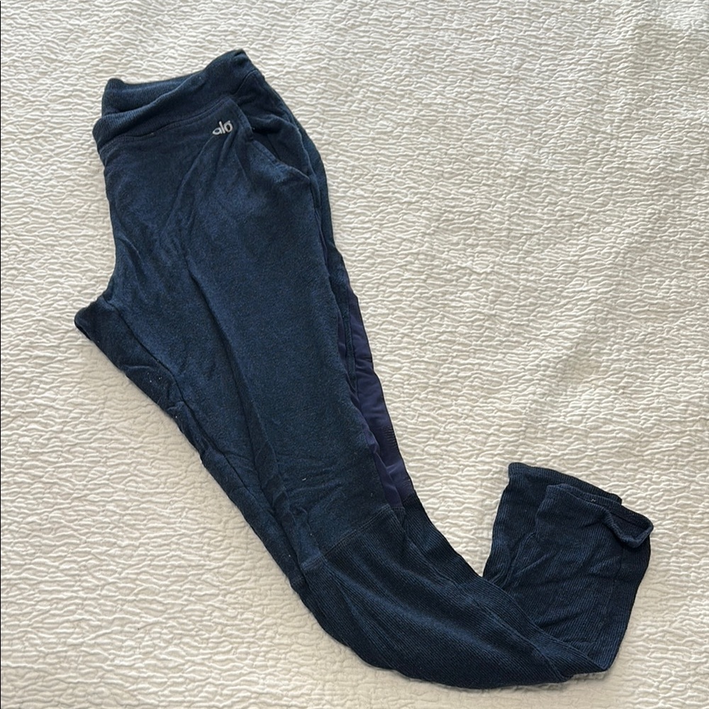 Alo soft lounge pants